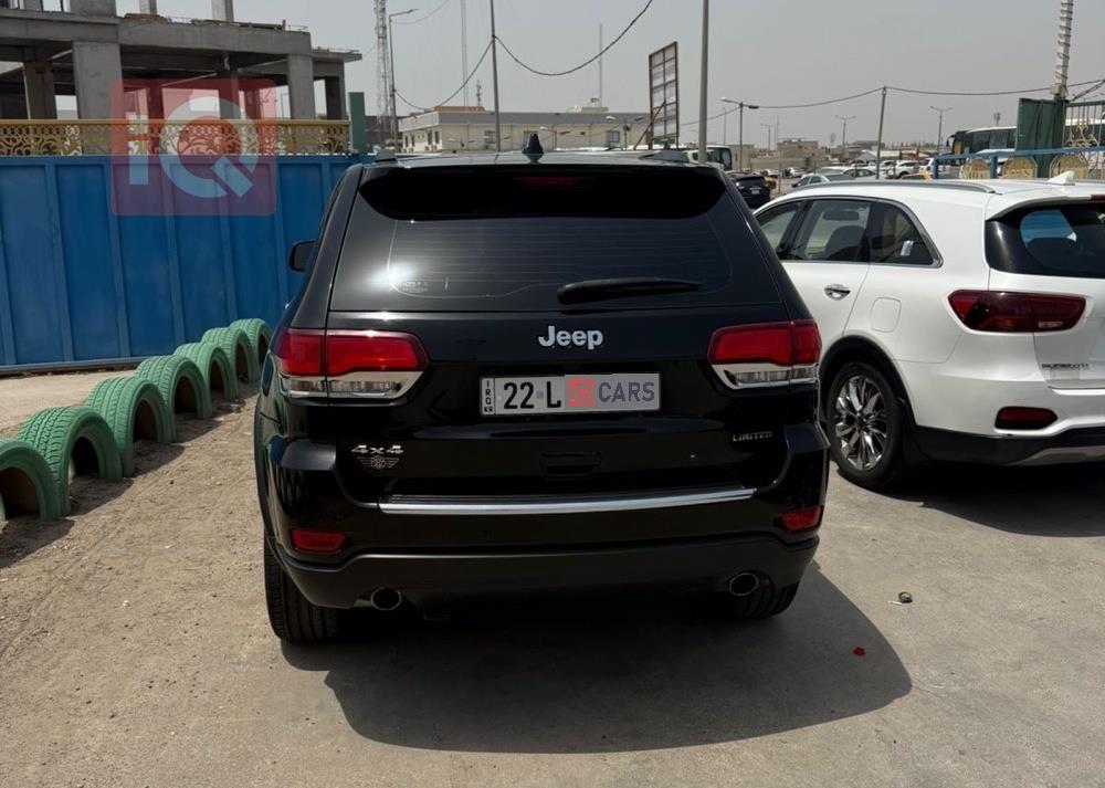 جیپ گراند شیرۆکی